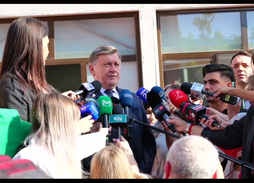 crin antonescu a votat Sursă foto: screenshot FB Crin Antonescu.