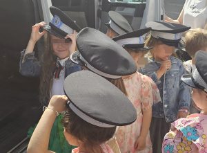 3dda2536 a104 45e4 9d84 183a8098916c - Preșcolarii de la Grădinița cu Program Prelungit „Aripi Deschise”, în vizită la Poliția Locală Pitești