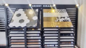 john cas si gradina 6 - Complex Comercial John – totul într-un singur loc!