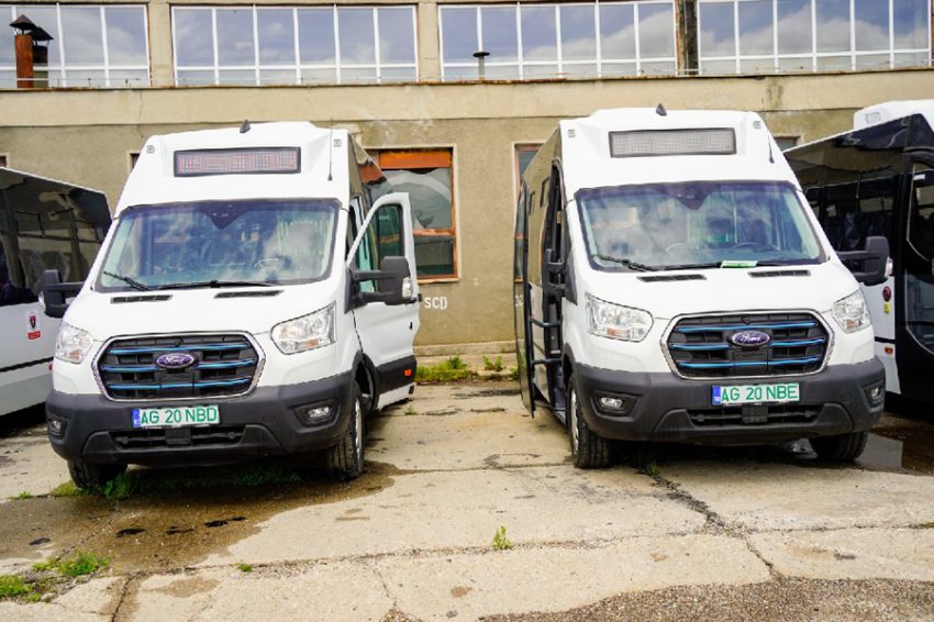 Microbuze electrice scolare Mosoaia si Bughea de Jos 2 Sursă foto: CJ ARges