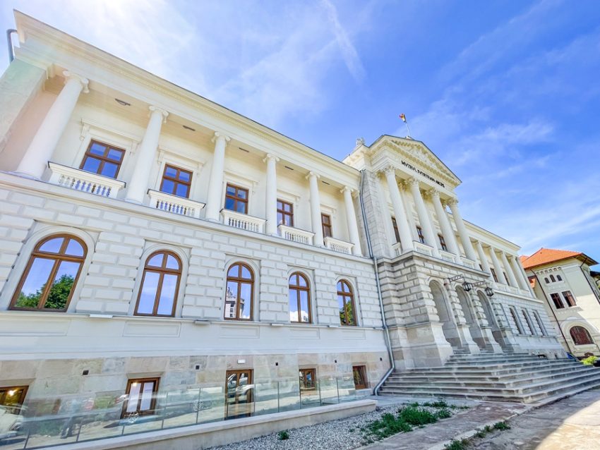 Se pregătește recepția lucrărilor. Muzeul Județean Argeș, gata să-și redeschidă porțile după restaurare 1 Sursă foto: CJ Argeș.