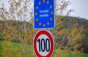 PTQxYmVhMGNlNmYxOGZhMDIxOTZlNTBkOGYwZDQ3Mjkx.thumb - Atenţionare de călătorie în Slovacia, din cauza focarelor de febră aftoasă