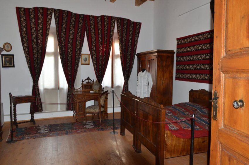 Sursă foto: FB CJ Argeș (Foto credit: Muzeul Golești; muzeulgolesti.ro; voceanationala.ro)