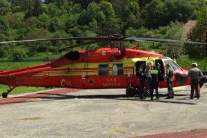 (Video) Bărbat de 54 de ani din Argeș căutat cu elicopterul 1 echipaj elicopter cautari Arges
