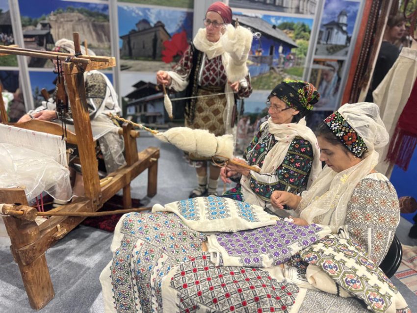 ziua portului popular CJ deschidere Sursă foto: FB CJ Argeș