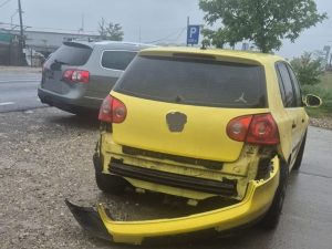 3340ba69 f5d0 4647 a7e6 1471fe6fdf0f - Accident în Albota! Două autoturisme implicate