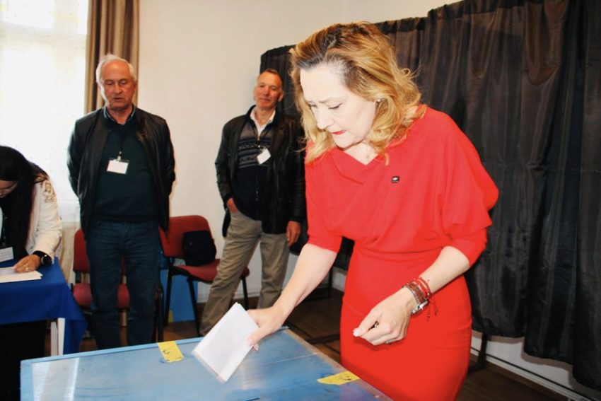 elena lasconi a votat 1 Sursă foto: FB Elena Lacsoni
