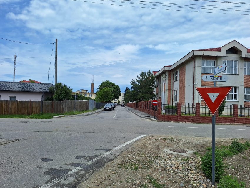 Sens unic nou instituit pe un sector de drum din Costești 1 sens unic Costești