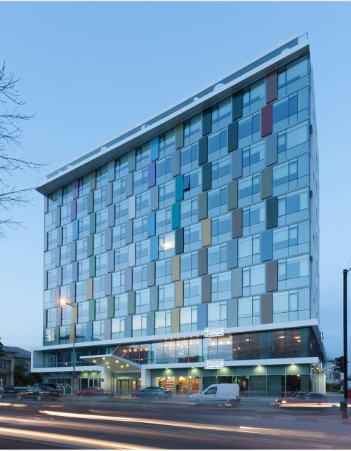 Business Forum Pitesti 1 - MENTOR Building - emblemă a excelenţei în industria construcţiilor