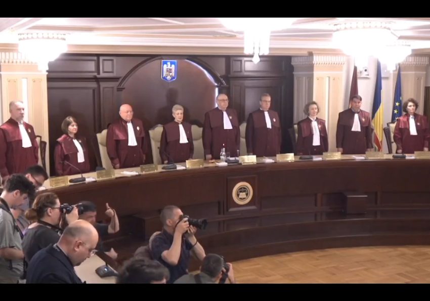 CCR nicusor dan preluare mandat 1 Sursă foto: screenshot FB Ilie Bolojan