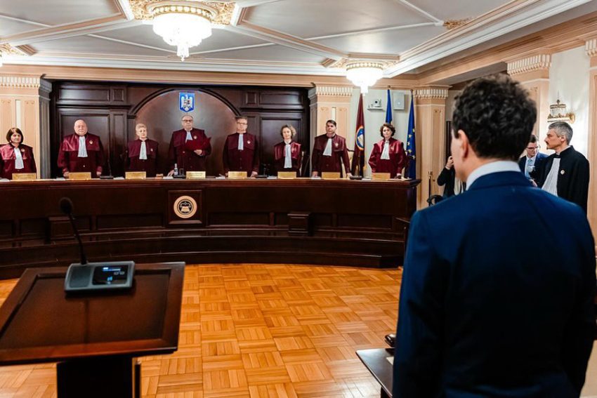 CCR a validat rezultatele. Nicușor Dan: Mulțumesc românilor care au votat și au dat legitimitate noului președinte 2 Sursă foto: FB Nicusor Dan