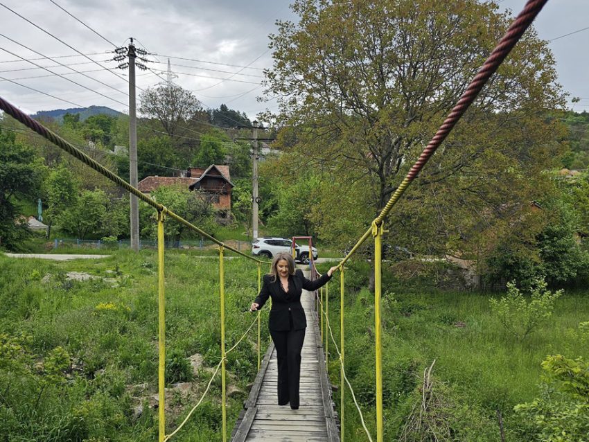 Pentru prima dată în 59 de ani va avea loc golirea de fund a Barajului Vidraru. Risc de inundații în anumite zone 2 Sursă foto: FB Ioana FAcaleata