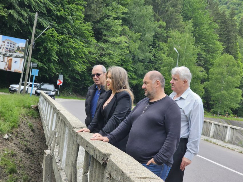 Pentru prima dată în 59 de ani va avea loc golirea de fund a Barajului Vidraru. Risc de inundații în anumite zone 3 Sursă foto: FB Ioana FAcaleata