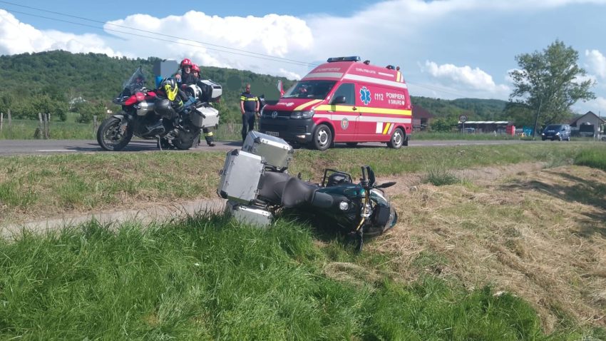 Impact între o motocicletă și un autoturism într-o comună din Argeș 1 accident motocicleta masina