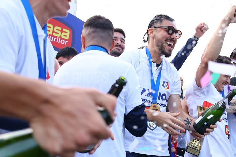 fc arges jucatori - Scandal la FC Argeș: jucători sancționați pentru jigniri la adresa lui Nicușor Dan