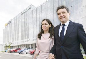 Mirabela Grădinaru este manager în Dacia Renault! 1 mirabela si nicusor dan Dacia