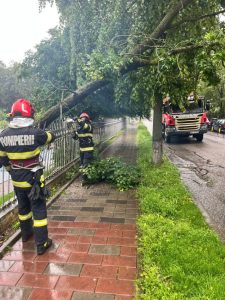 499928578 1093295182621642 23439259413428362 n - Vremea a făcut prăpăd în țară!