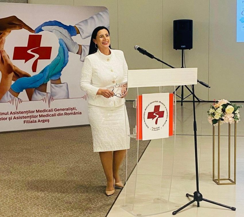 Estera STĂMOIU, președinte OAMGMAMR Argeș: ”Colaborarea instituțiilor reprezentative din sănătate, fundament pentru asigurarea și dezvoltarea serviciilor de sănătate performante” 6 WhatsApp Image 2025 06 02 at 14.29.23 - Estera STĂMOIU, președinte OAMGMAMR Argeș: ”Colaborarea instituțiilor reprezentative din sănătate, fundament pentru asigurarea și dezvoltarea serviciilor de sănătate performante”