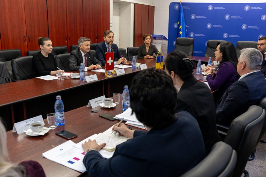 contract semnat cu elvetienii 1 Foto: FB MMFTSS.