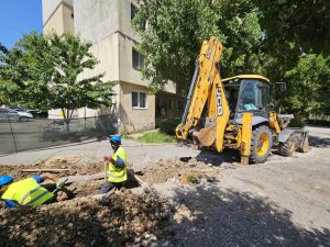 Apă Canal înlocuiește rețelele vechi, care cauzează probleme 1 lucrari canalizare - Apă Canal înlocuiește rețelele vechi, care cauzează probleme