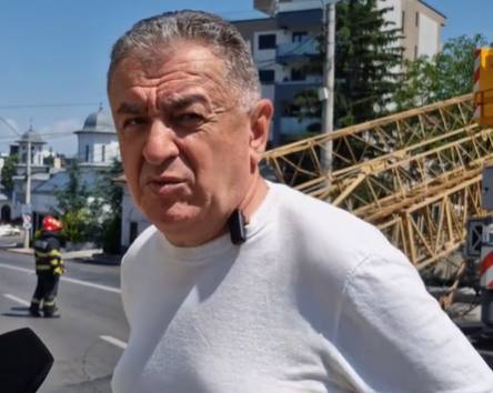 (Video) Trafic reluat pe strada Smeurei din Pitești! Macaraua prăbușită a fost ridicată! 6 Cristian Gentea primar Pitesti - (Video) Trafic reluat pe strada Smeurei din Pitești! Macaraua prăbușită a fost ridicată!