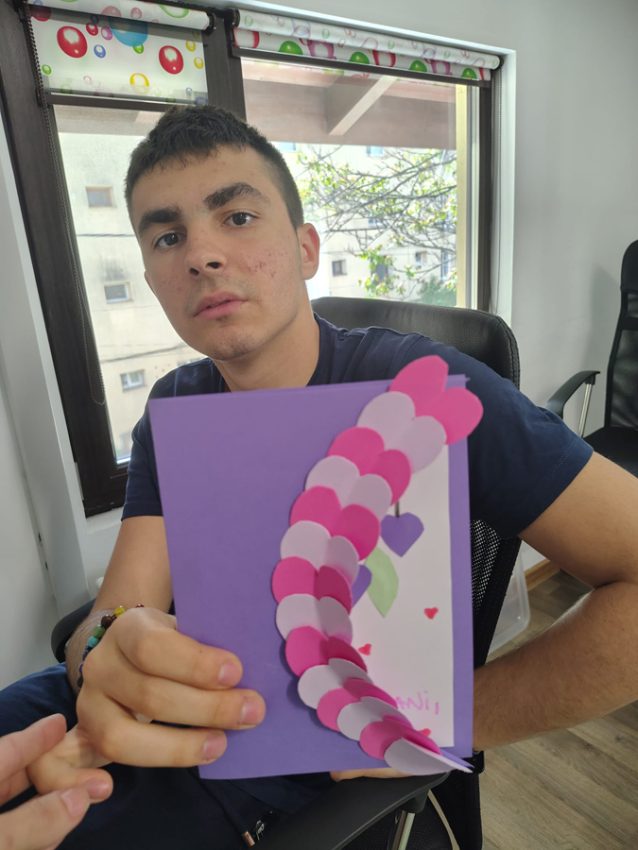 De 20 de ani. "Lupta lui Mihai este și lupta noastră!" 3 Sursă foto: APCA Argeș.