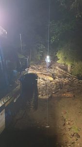 2462ce28 b3c9 4934 8028 e769a647587a - (Video) 17 persoane au fost coborâte în siguranță de pe Valea Rea