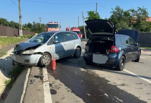 16d2a9a7 a2ec 4d38 beb2 3978cf9fb279 - Accident cu victime la Mozăceni! Două mașini implicate