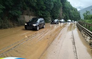 504853876 1140596178087071 2132590513814180434 n - Circulație îngreunată pe Valea Oltului, din cauza aluviunilor