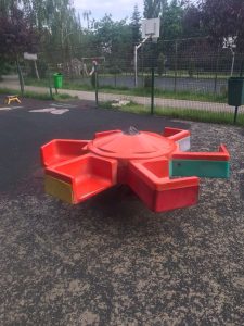 Încă un loc de joacă modernizat, în Pitești! 3 506530082 1151958316958514 5358864437235473335 n - Încă un loc de joacă modernizat, în Pitești!