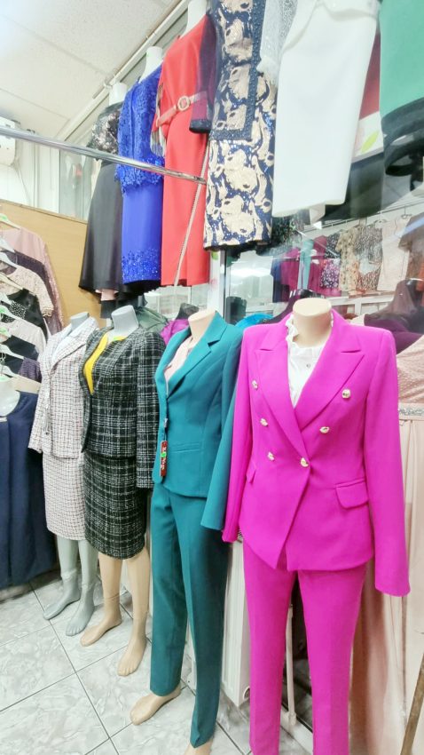 Vara evenimentelor începe la Complex Comercial John – tot ce ai nevoie, într-un singur loc! 4 complex john haine 4 - Vara evenimentelor începe la Complex Comercial John – tot ce ai nevoie, într-un singur loc!