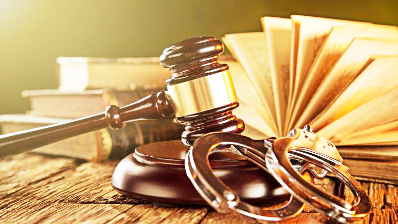 trimitere in judecata - Viceprimarul cu cagulă – trimis în judecată pentru influențarea declarațiilor