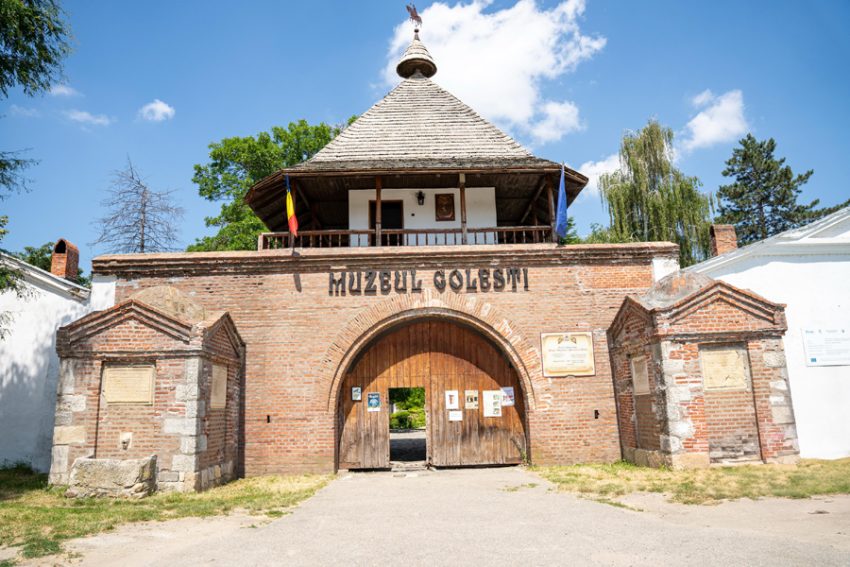 Vin banii în Argeș. La Muzeul Golești - 53 de monumente tradiționale vor fi reabilitate 3 Sursă foto: CJ Argeș.