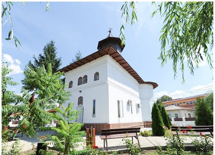Biserica Sfantul Nicolae din Racovita Sursă foto: FB Primăria Orașului Mioveni