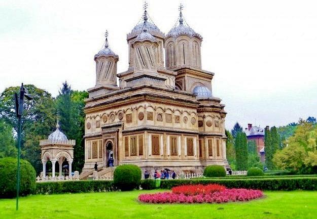 Planuri de vacanță? Vizitează Valea Argeșului cu plecare de la Casa Lăzăroiu! 4 504969739 1293873589406536 902670356015196131 n - Planuri de vacanță? Vizitează Valea Argeșului cu plecare de la Casa Lăzăroiu!