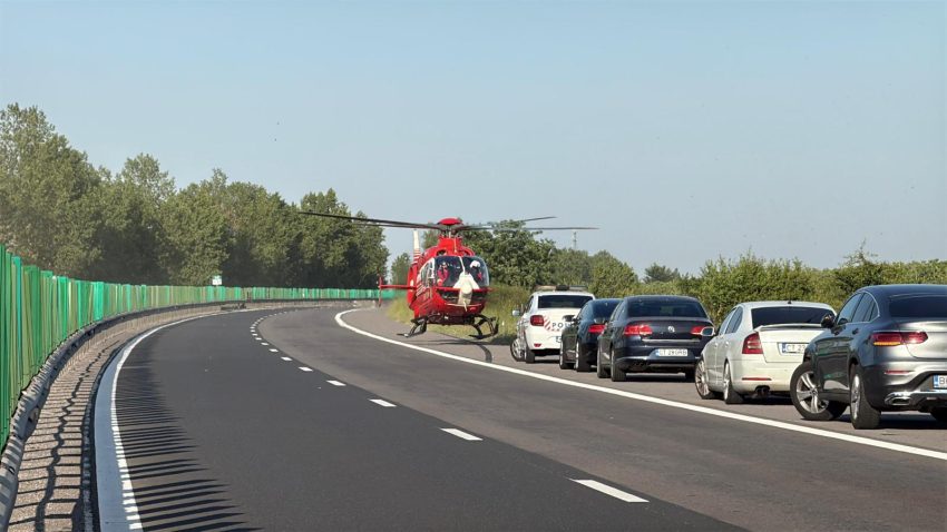 Autocar răsturnat pe A2! Un adult a murit și mai mulți copii au fost răniți 2 accident grav autocar A2