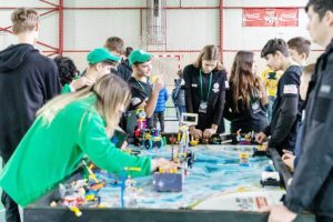 Vlaicu Voda 8 - Formați pentru viitor: Valorile și realizările COLEGIULUI NAŢIONAL “VLAICU VODĂ”