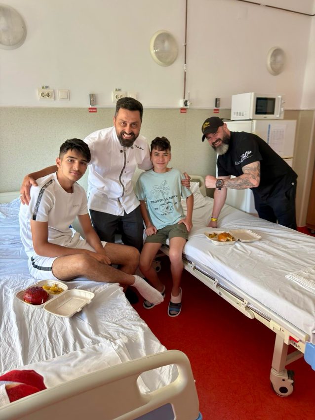 (Video) Chef Orlando Zaharia a gătit pentru copiii de la Spitalul de Pediatrie Pitești 3 Chef Zaharia Orlando