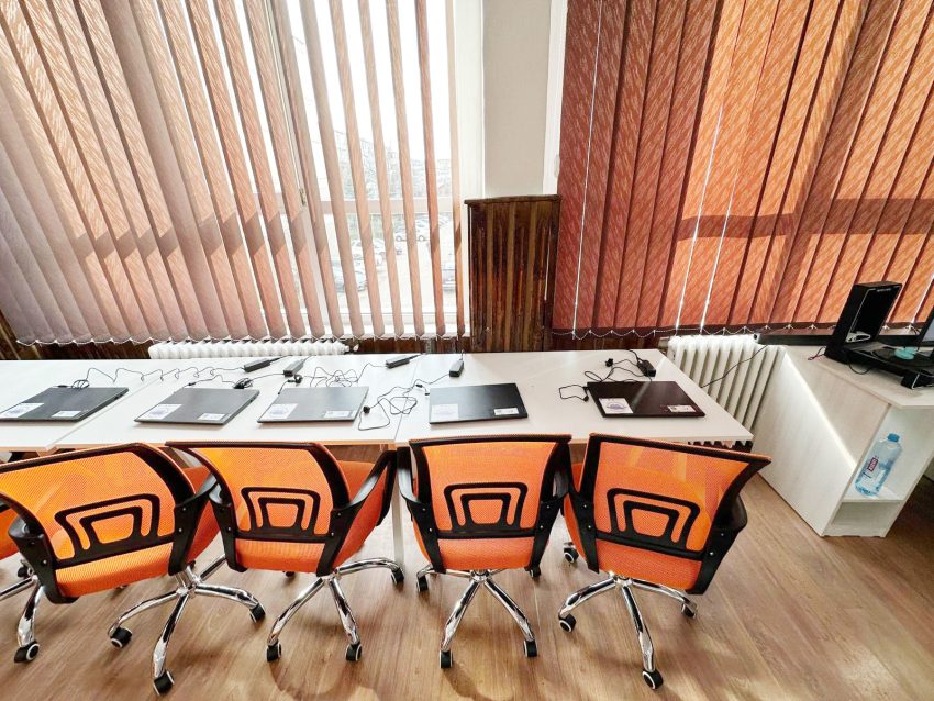 Liceul Sanitar Cantacuzino 10 - Liceul Teoretic „Ion Cantacuzino” - modelează caractere și formează oameni de valoare