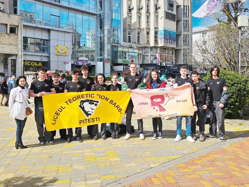 liceul barbu 5 - Liceul Teoretic „Ion Barbu” din Pitești te așteaptă! Alege excelența!