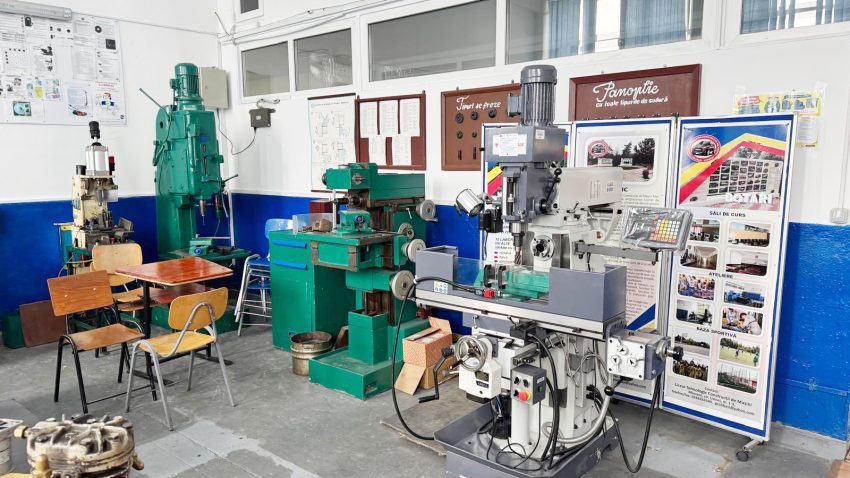 liceul de constructii mioveni 5 Copie - Liceul Tehnologic Construcţii de Maşini Mioveni - Învață o meserie, câștigă un viitor sigur!