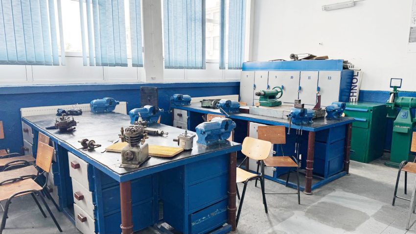 liceul de constructii mioveni 7 Copie - Liceul Tehnologic Construcţii de Maşini Mioveni - Învață o meserie, câștigă un viitor sigur!
