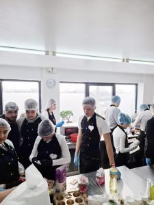 LICEUL TEHNOLOGIC TOPOLOVENI-locul unde elevii devin profesioniști 10 Liceul Tehnologic Topoloveni 3 - LICEUL TEHNOLOGIC TOPOLOVENI-locul unde elevii devin profesioniști