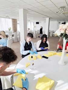 LICEUL TEHNOLOGIC TOPOLOVENI-locul unde elevii devin profesioniști 9 Liceul Tehnologic Topoloveni 4 - LICEUL TEHNOLOGIC TOPOLOVENI-locul unde elevii devin profesioniști