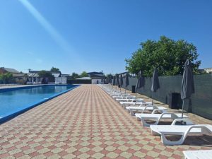 81af01f4 4e6a 4e4e a59c 5b40612ef4a2 1024x768 1 - Veste bună! Ștrandul din Costești și-a deschis porțile