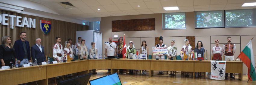 A început Festivalul Internaţional de Folclor „CARPAŢI”, ediția a XXXVIII-a! 4 Deschidere Carpati - A început Festivalul Internaţional de Folclor „CARPAŢI”, ediția a XXXVIII-a!