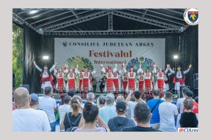A început Festivalul Internaţional de Folclor „CARPAŢI”, ediția a XXXVIII-a! 1 Untitled Project - A început Festivalul Internaţional de Folclor „CARPAŢI”, ediția a XXXVIII-a!