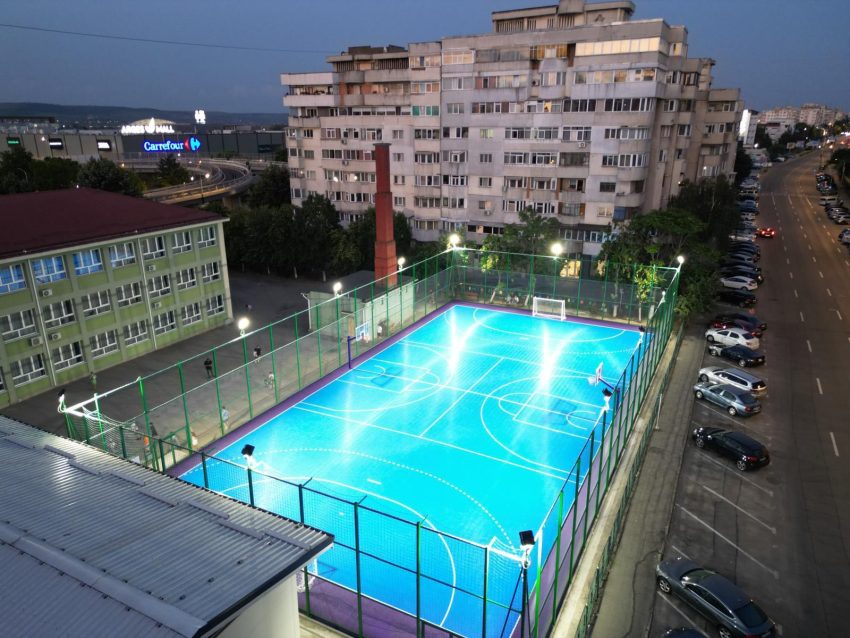 teren scoala Pitesti