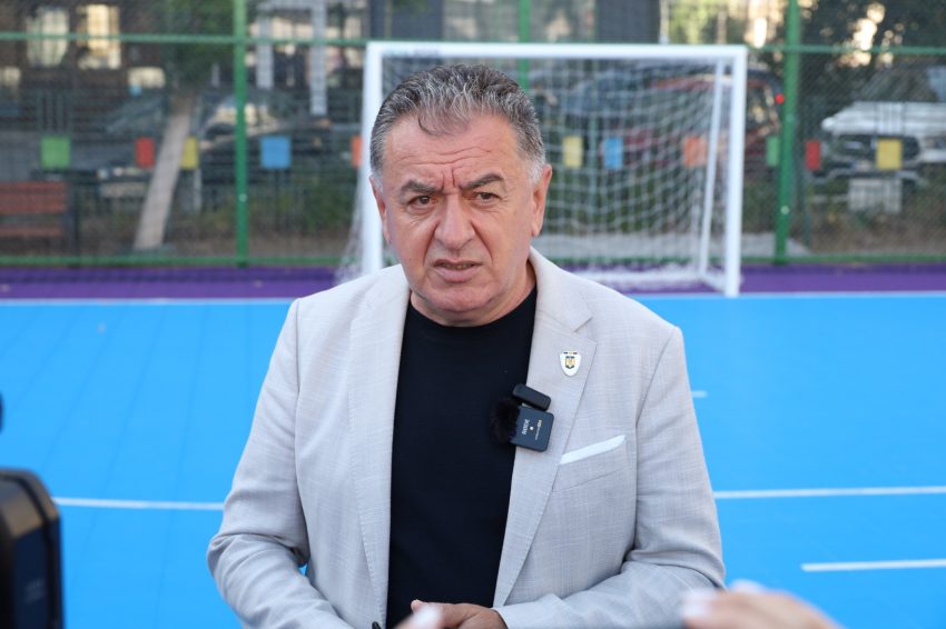 teren scoala Pitesti