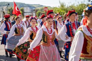 Final de poveste la Festivalul „Carpați”: 50 de ani de folclor, celebrați la Pitești 27 Sursă foto: FB Festivalului International de Folclor Carpati 2025